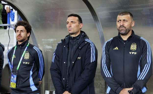 Lionel Scaloni ha armado una selección argentina capaz de arropar a Messi como él necesita. EFE