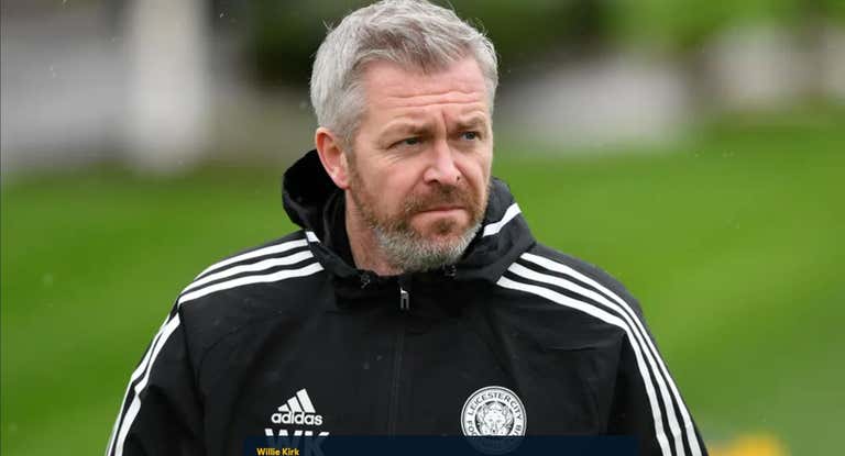 Willie Kirk, durante su etapa de entrenador del Leicester.