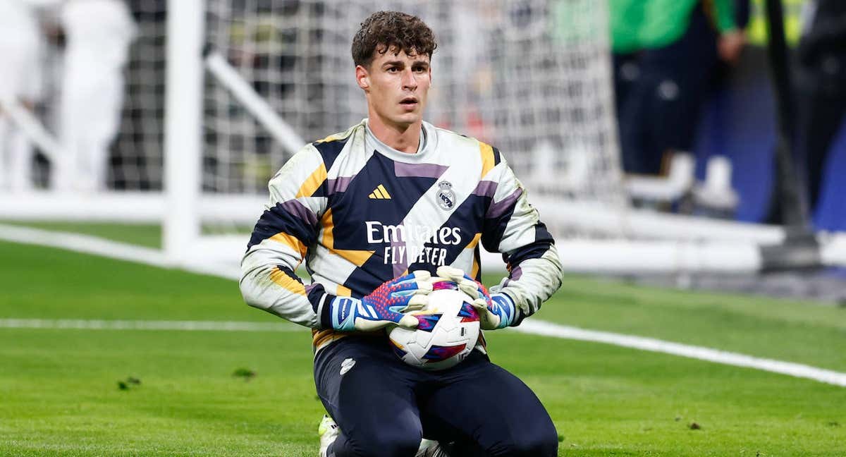 Kepa, durante el calentamiento del Real Madrid-Rayo de noviembre. /AFP