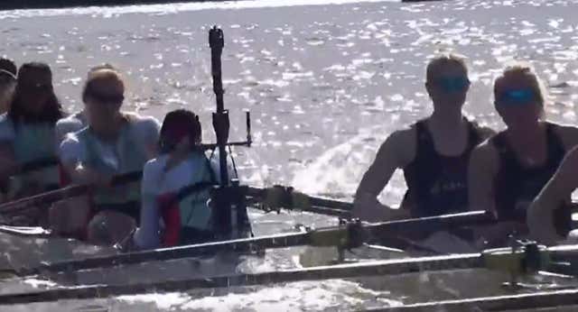 Una peligrosa maniobra casi provoca un choque en la mítica regata Oxford-Cambridge