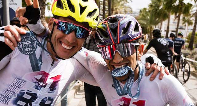 Jorge Martín y Aleix Espargaró se lo pasan pipa en la vuelta a Ibiza: «Estoy muerto, tío«… »y yo ‘reventao«