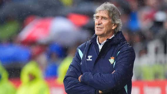 Manuel Pellegrini, durante el partido del Betis ante el Girona./EFE