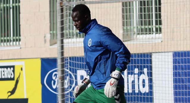El Sestao niega cánticos racistas a Cheikh Sarr y se defiende: «Ayudamos a equipos de fútbol en Senegal»