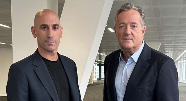 Rubiales pasa de medios conservadores radicales a La Sexta y Ana Pastor: «¿Tengo que vivir en una burbuja?»