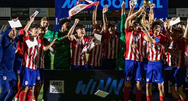 La categoría 2009 del Atlético brilla: la lidera un malagueño, ganó el MIC y busca cerrar la liga contra el Real Madrid