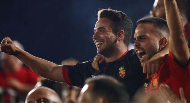 El español que vive en un hostal en Australia y hará un viaje de locura para estar en la final de Copa: «Mi padre no quería que viniese»