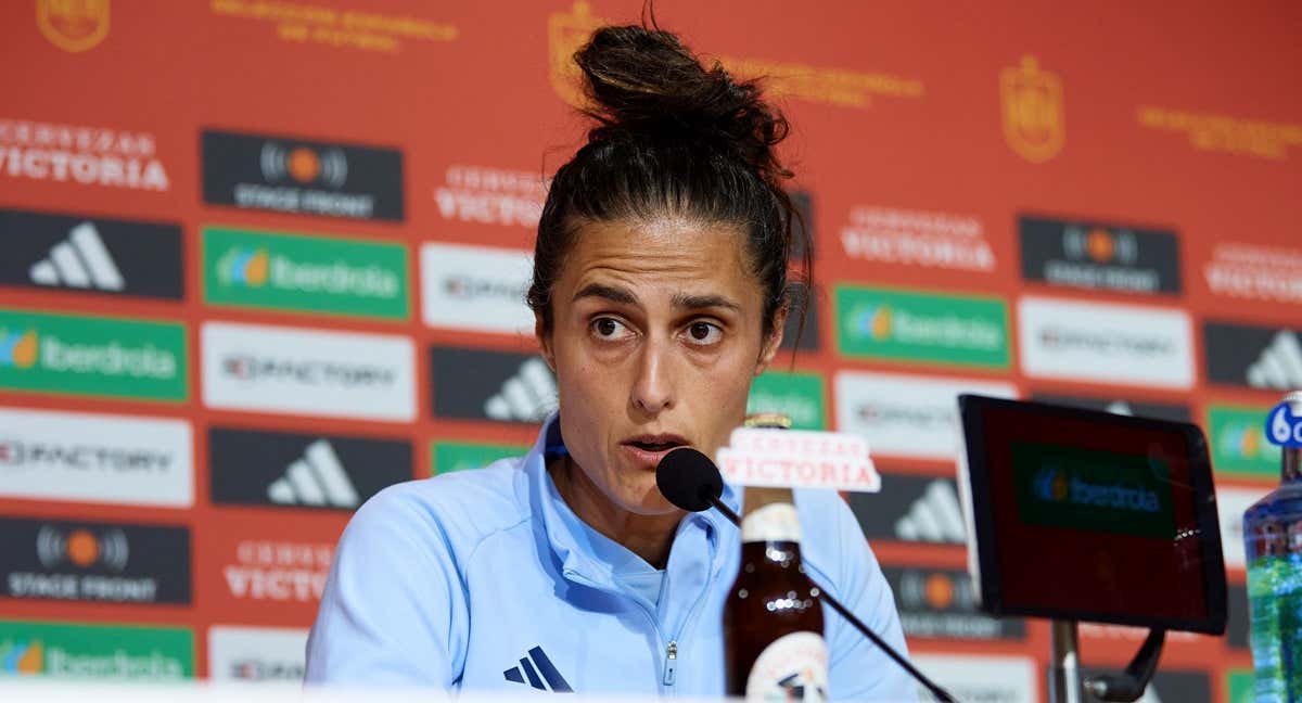 Montse Tomé, seleccionadora española, en una rueda de prensa. /RFEF