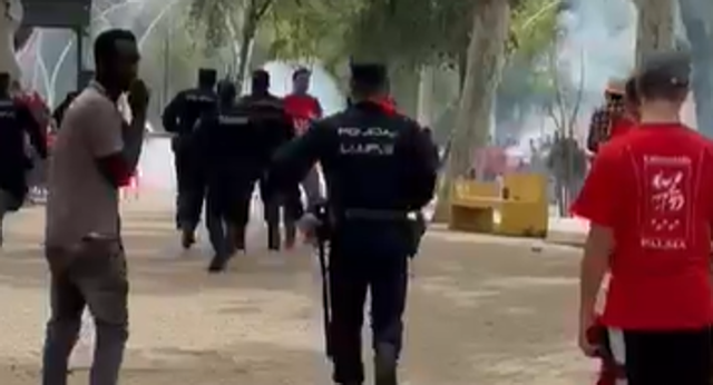 El lunar de un día inolvidable: pelea de radicales de Athletic y Mallorca en el centro de Sevilla