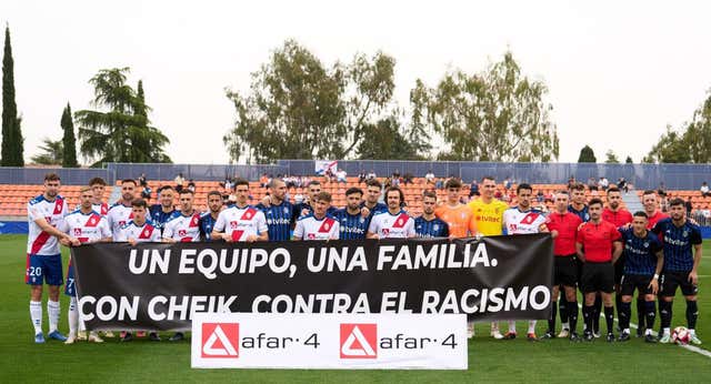 Ejemplar protesta del Rayo Majadahonda contra el racismo: 30 segundos sin jugar en homenaje a Sarr