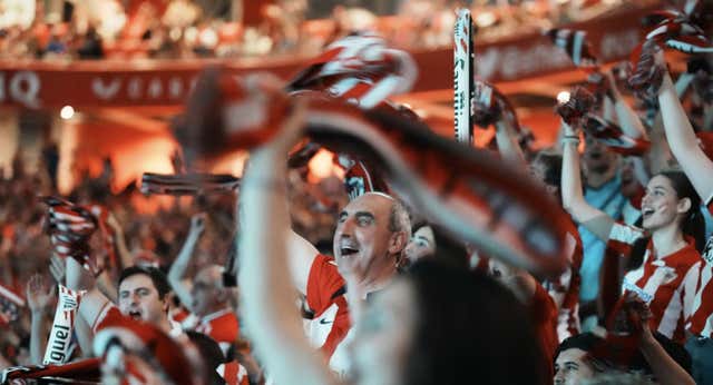 Sufrimiento y éxtasis: ¡locura en San Mamés para celebrar la Copa!