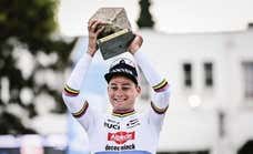 Mathieu Van der Poel 'cargó pilas' en España para firmar su excelso doblete: «Fue una gran decisión»