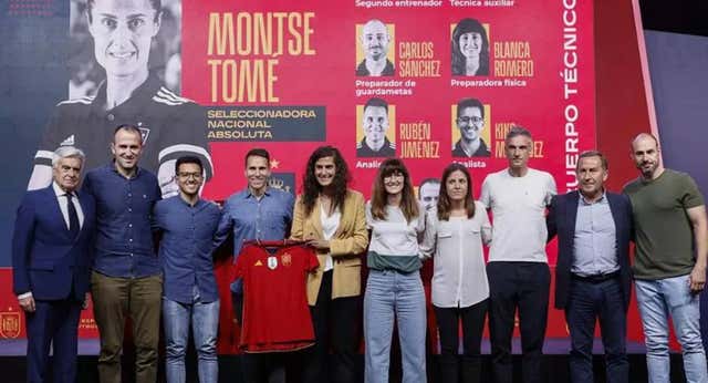 Un vídeo de 30 segundos refleja el último cambio en el staff de Montse Tomé