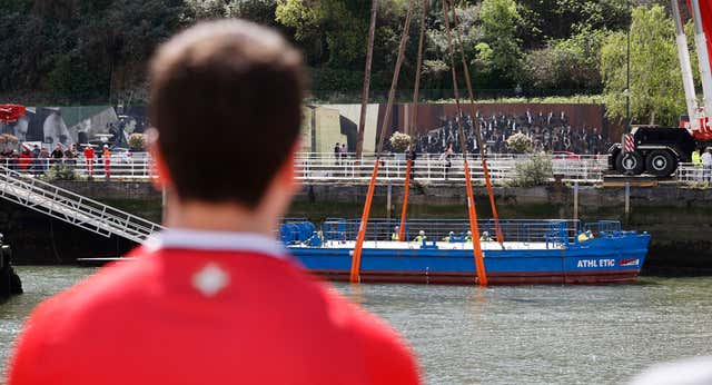 El alquiler de balcones en Bilbao, la gallina de los huevos de oro durante la Gabarra