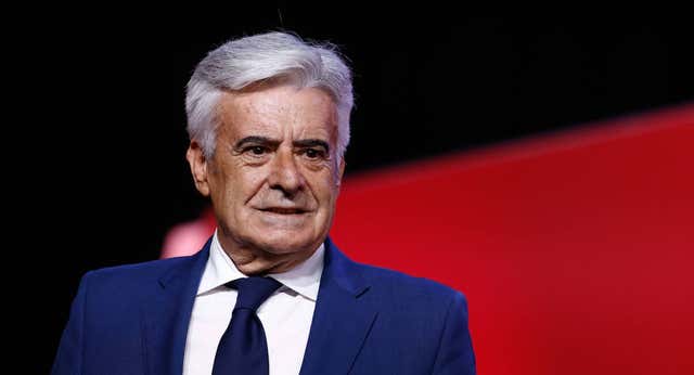 Los directivos apartados por la RFEF siguen cobrando su salario