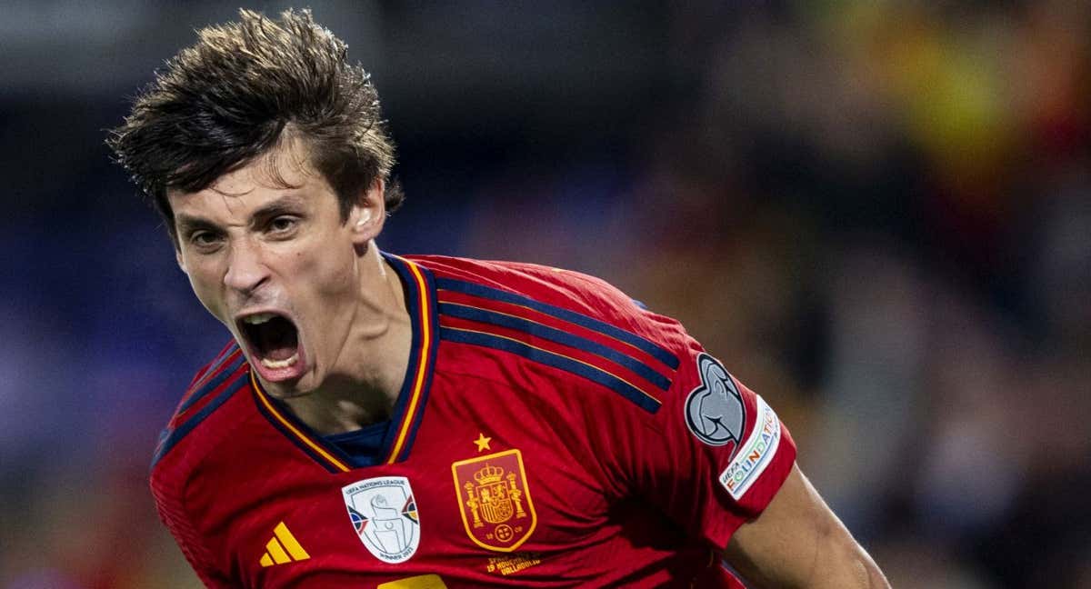 Le Normand en un partido con la Selección española./EFE