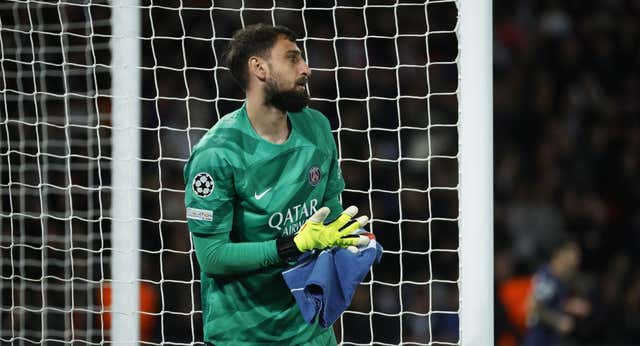 Donnarumma, otra vez señalado: “¿Qué estás haciendo? Siempre en Champions…”