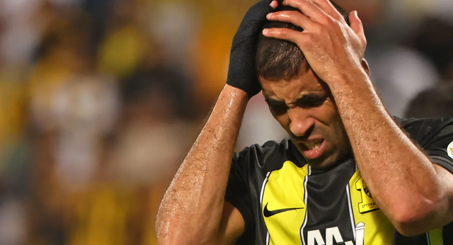 Detenido el aficionado que agredió con fusta a un compañero de Benzemá en la Supercopa de Arabia Saudí