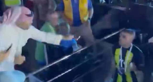 Lo que se sabe (y lo que no) del latigazo que vuelve a manchar la imagen de Arabia