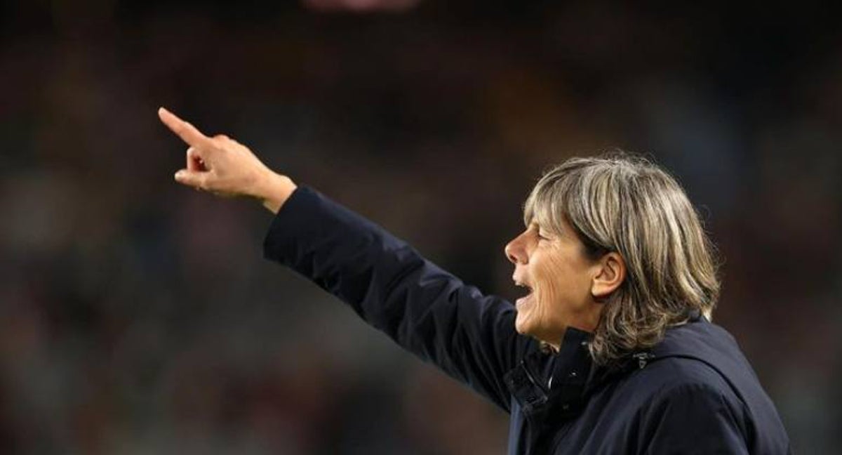 Milena Bertolini, durante un partido con la selección italiana.
