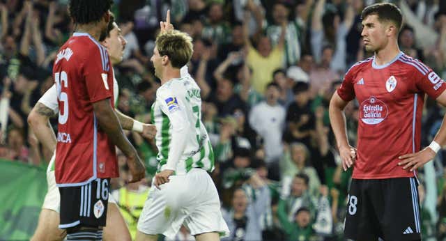 Miranda y Fekir castigan al Celta en el festival de Isco