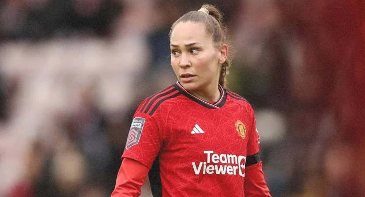 Irene Guerrero, durante un partido con el Manchester United.