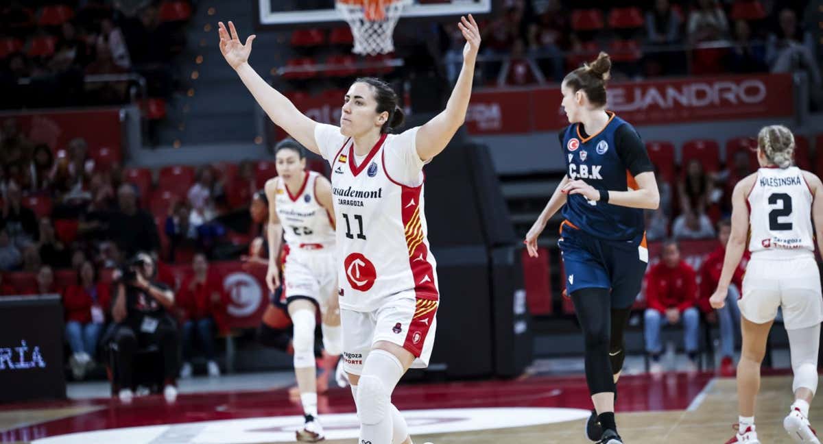 Vega Gimeno, durante un partido esta temporada en el Príncipe Felipe. /CASADEMONT ZARAGOZA