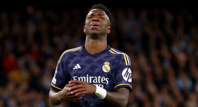 Vinicius y Carvajal se marcharon tocados: y en cuatro días, el Clásico