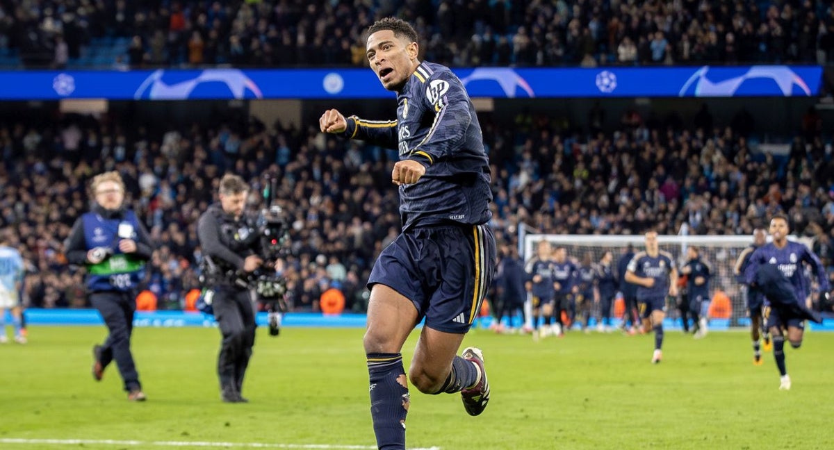 Jude Bellingham celebra el pase del Real Madrid a semifinales de Champions League.