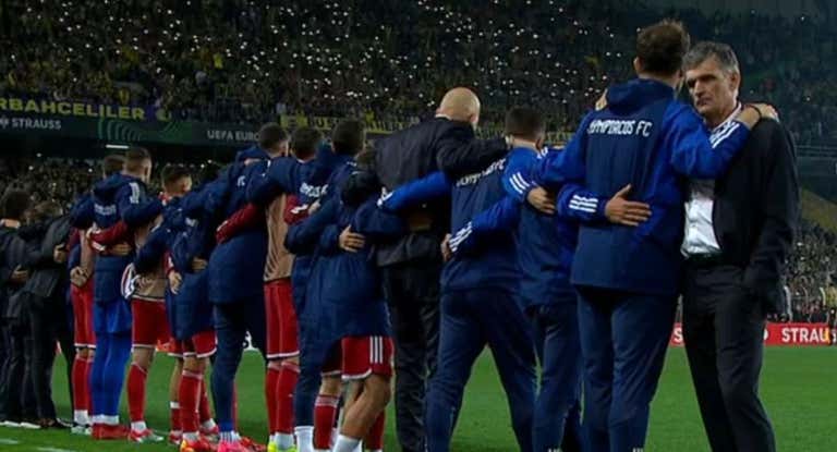 Mendilibar no miró ninguno de los penaltis de Olympiacos.