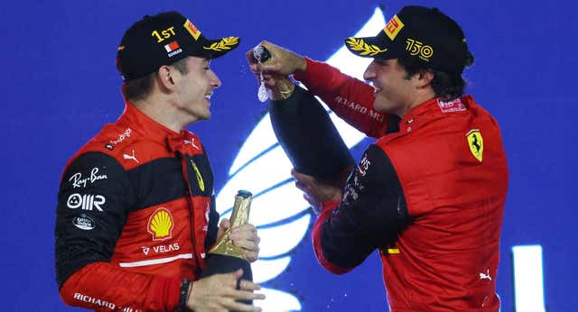 Cómo entender la ‘obsesión’ de Charles Leclerc con Carlos Sainz: «Está luchando conmigo más que con el resto»