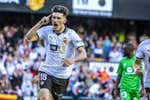 El Valencia todavía cree en Europa y se encomienda a Mestalla
