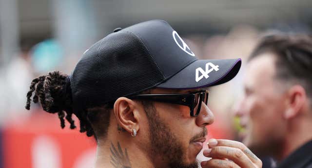 Lewis Hamilton no sabe cómo salir del pozo: «Tengo una montaña que escalar, sufro en todas las carreras»