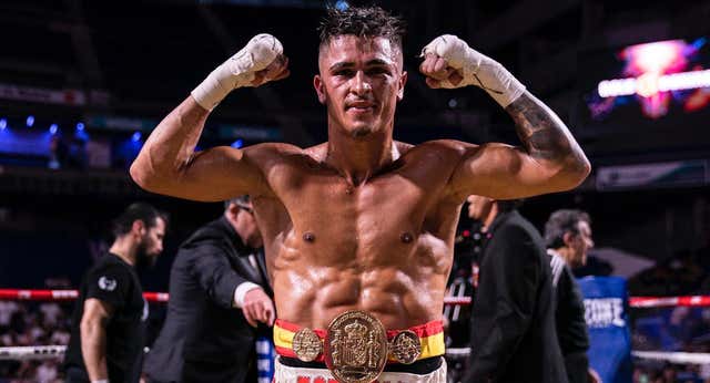 Samuel Molina busca la historia en Málaga