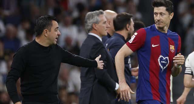 La continuidad de Xavi no conllevaría condiciones: el Barça no puede prometer fichajes