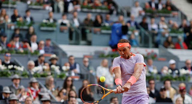 Rafa Nadal arrasa y se concede otra oportunidad para ser feliz en Madrid