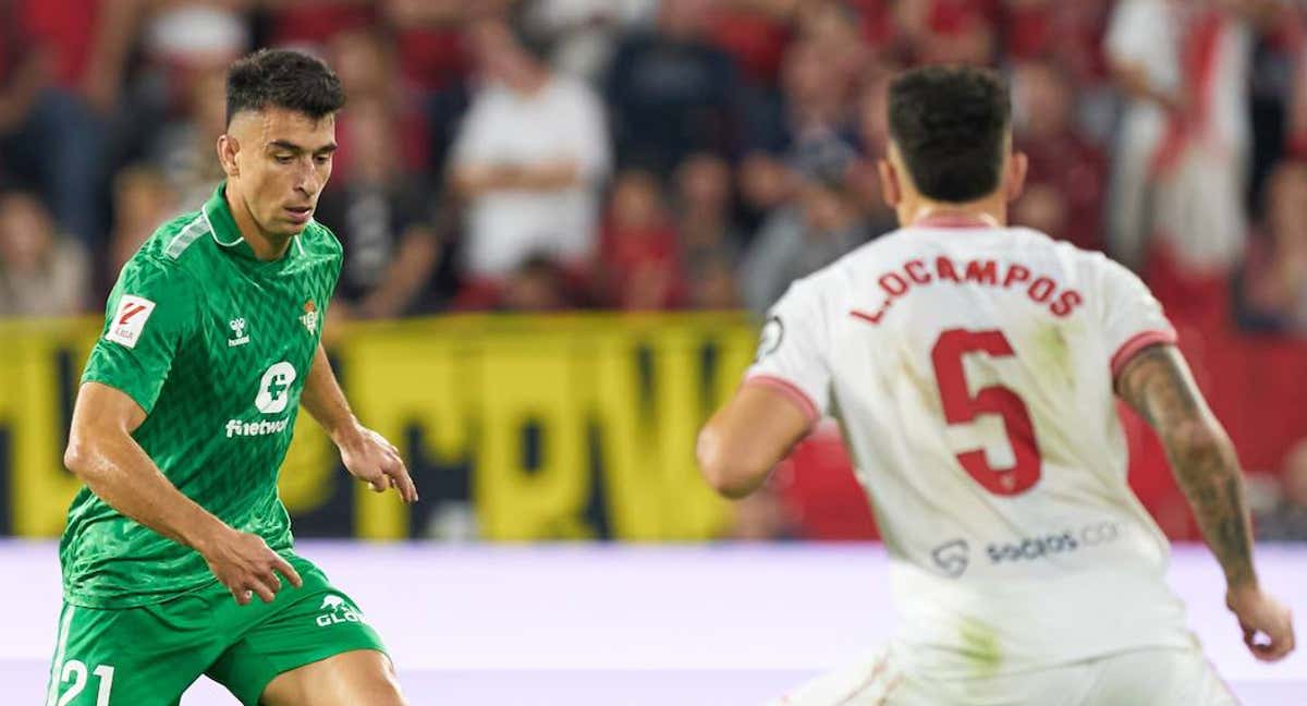 Marc Roca y Ocampos en el derbi de la primera vuelta./ABC