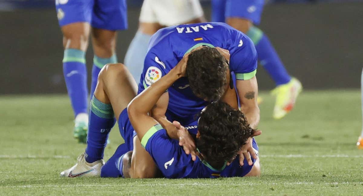 Jaime Mata celebra un gol.