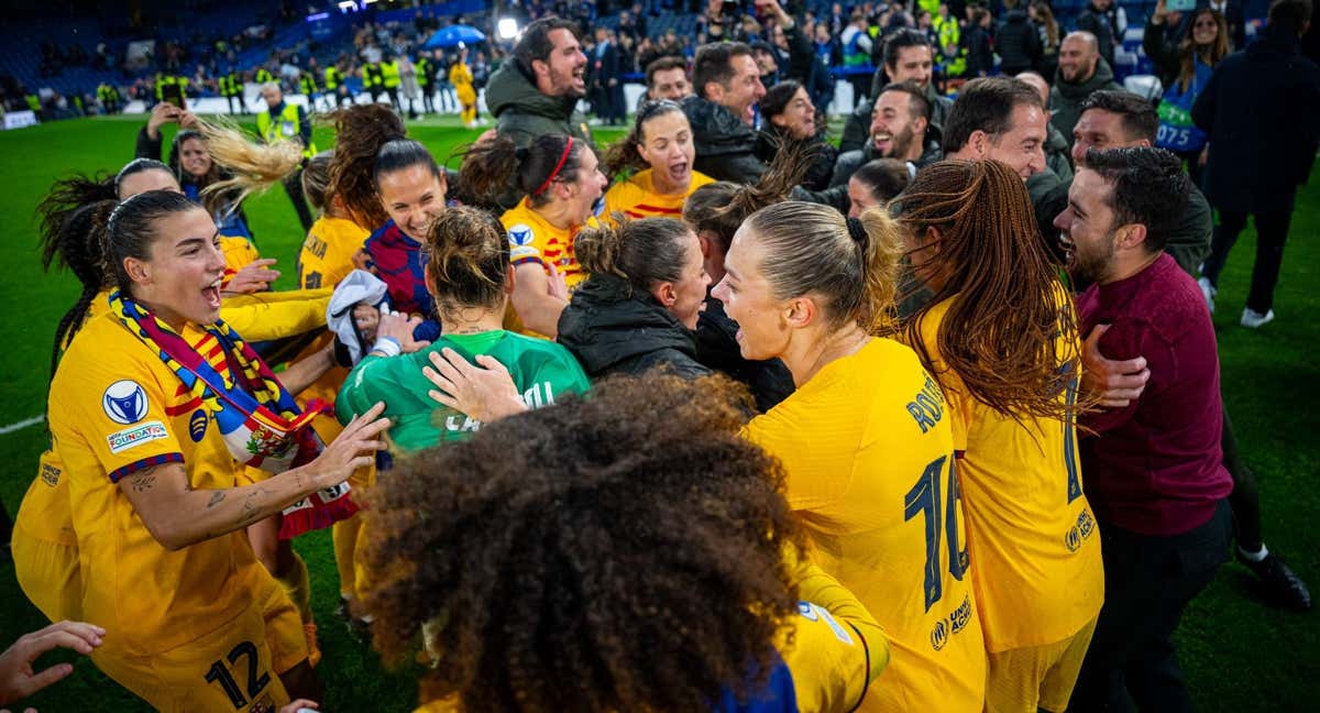 Las jugadoras del Barça celebrando el pase a la final de la Champions. /FC BARCELONA