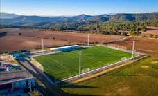 Un partido de cuarta regional catalana termina con seis rojas después de que el árbitro se negara a dar la mano a un jugador