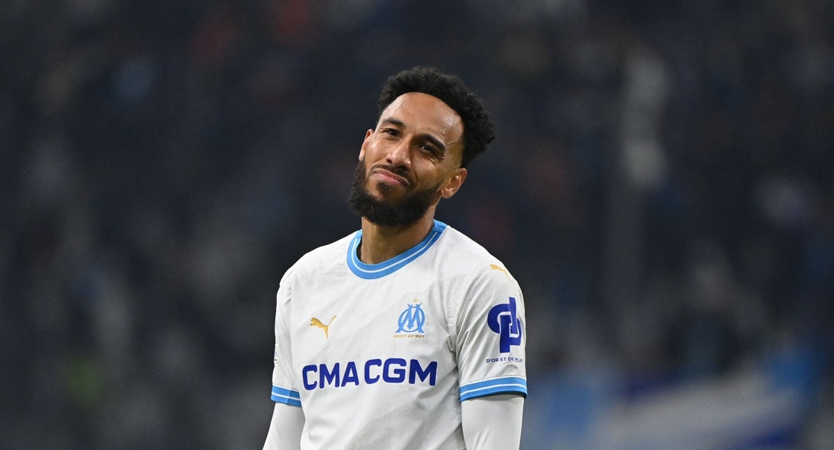 Aubameyang se lamenta tras una ocasión fallada.