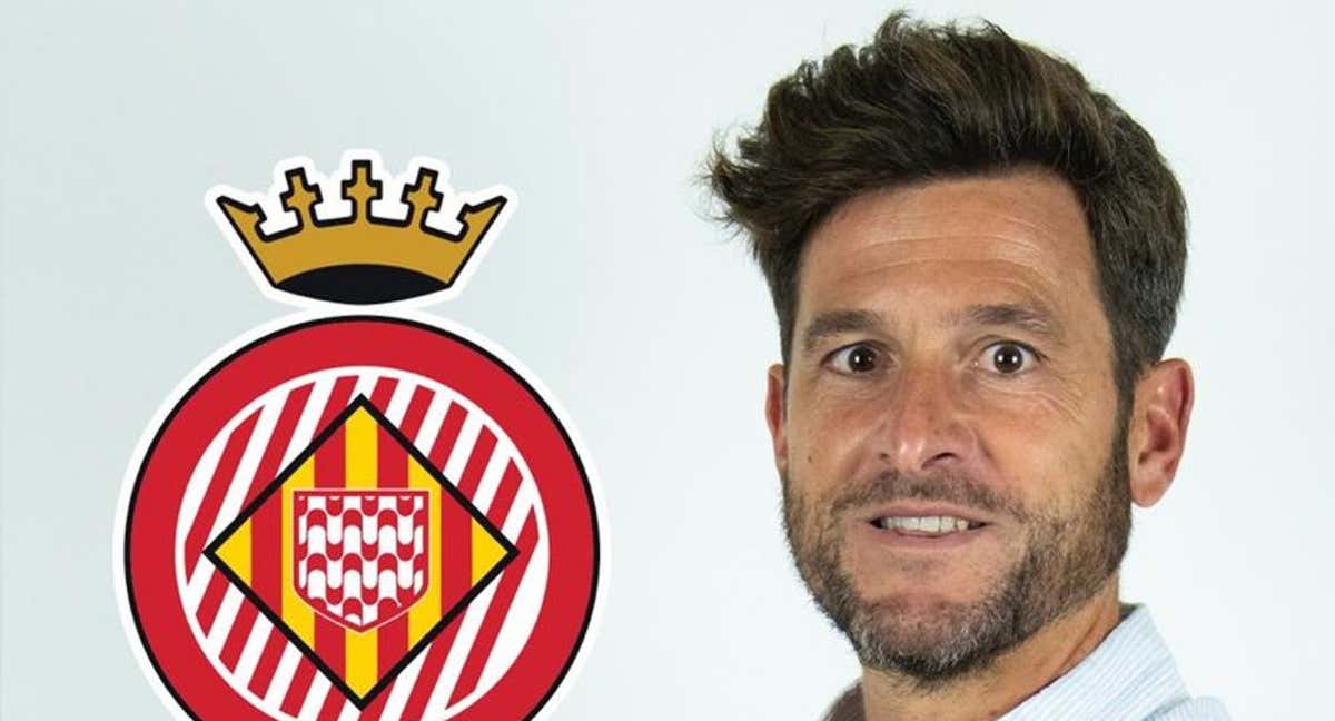 Juan Carlos Moreno, posando con el escudo del Girona. /LINKEDIN