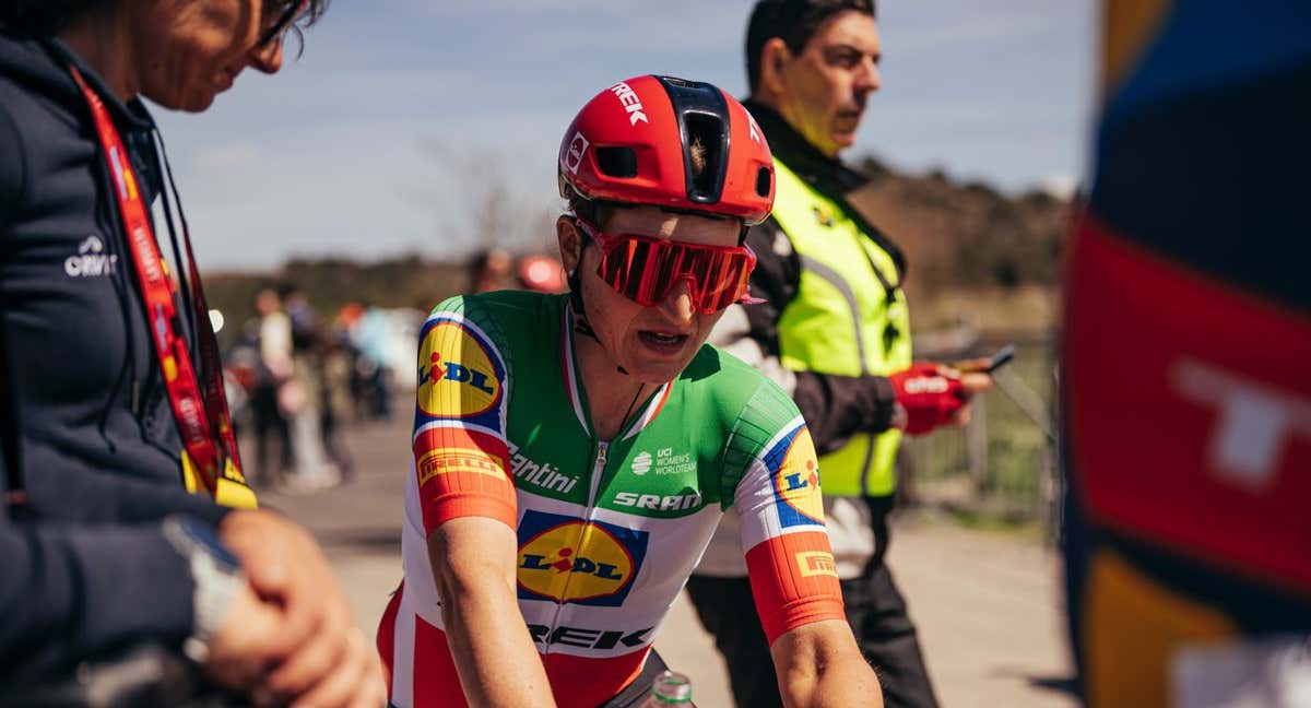 Elisa Longo Borghini, en la meta de Sigüenza.