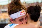 Bea González y Delfi Brea golean a las números uno en la Cartuja y consiguen su tercer título de la temporada