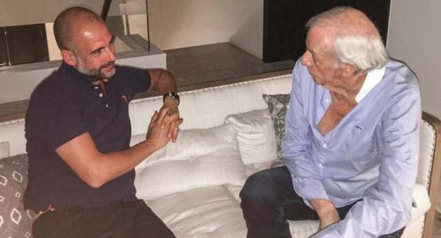 Guardiola y una admiración eterna por Menotti: «Ojalá yo llegue a su edad con esa lucidez mental»