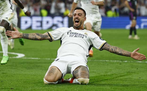 Joselu celebra el 2-1.  REUTERS