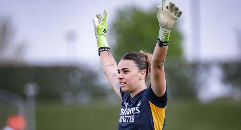 Skechers planea su primer gran golpe sobre la mesa en el fútbol femenino y va a por Misa