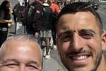El extraño caso de Joselu: aficionado en París en 2022, descenso en 2023 y a la final en 2024