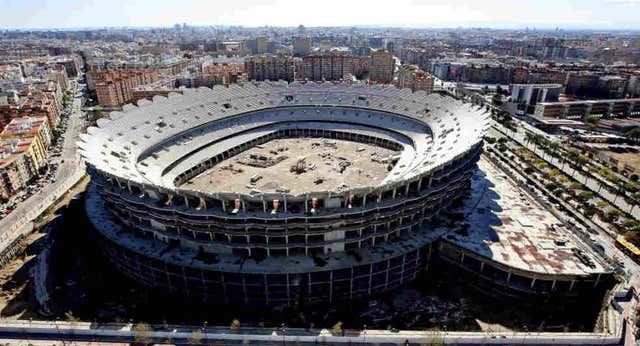El Nuevo Mestalla sigue bloqueado: «Si no llegamos a un acuerdo, el 3 de agosto Peter Lim tendrá barra libre»