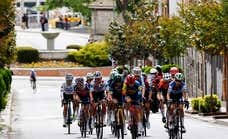 La Itzulia femenina parchea la curva donde Vingegaard casi tira por la borda su temporada