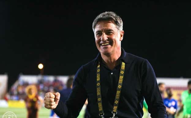 Míchel, tras su ascenso.  Michel González